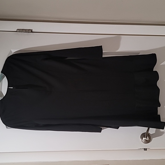 Little black dress - Picture 2 of 3